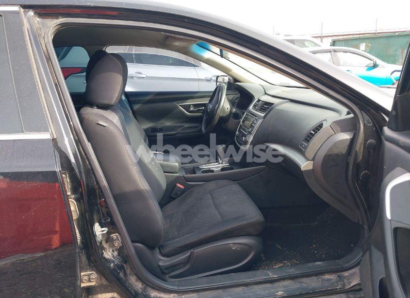 Photo 5 of 2016 Nissan Altima 2.5 SV (VIN 1N4AL3AP5GC162973)