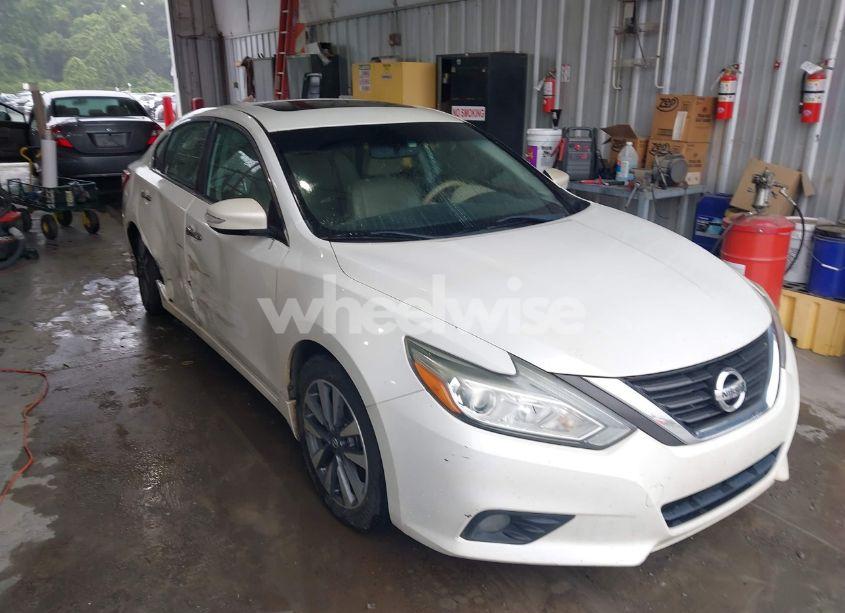 2016 Nissan Altima 2.5 SL (VIN 1N4AL3AP5GC166277) main photo