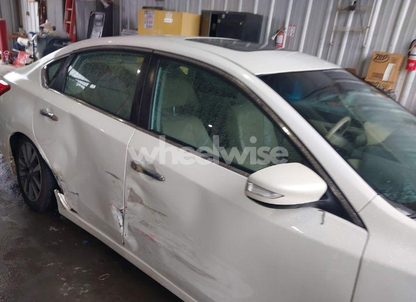 Photo 13 of 2016 Nissan Altima 2.5 SL (VIN 1N4AL3AP5GC166277)