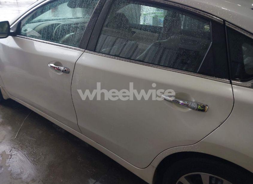 Photo 14 of 2016 Nissan Altima 2.5 SL (VIN 1N4AL3AP5GC166277)