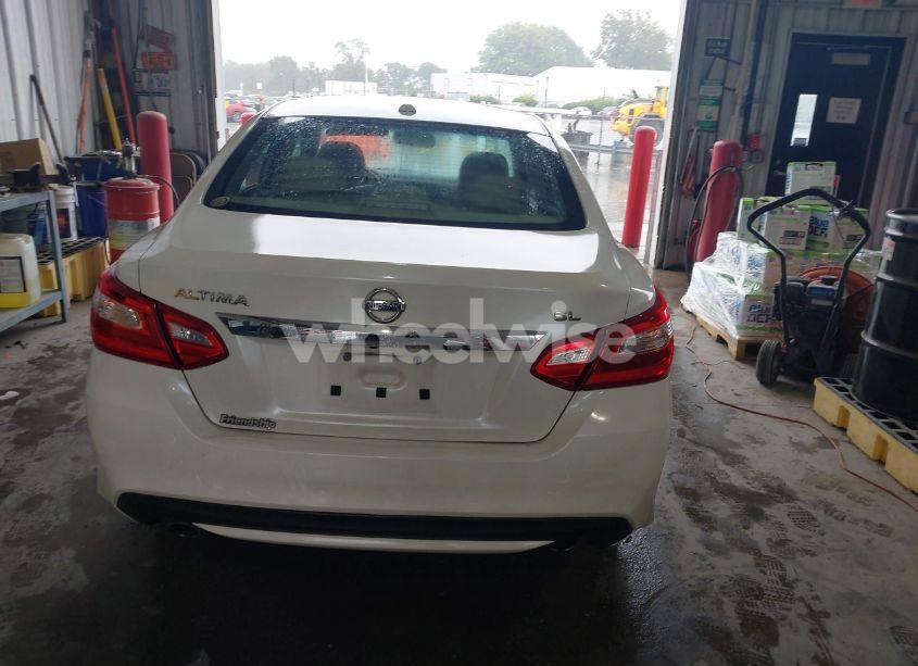 Photo 16 of 2016 Nissan Altima 2.5 SL (VIN 1N4AL3AP5GC166277)