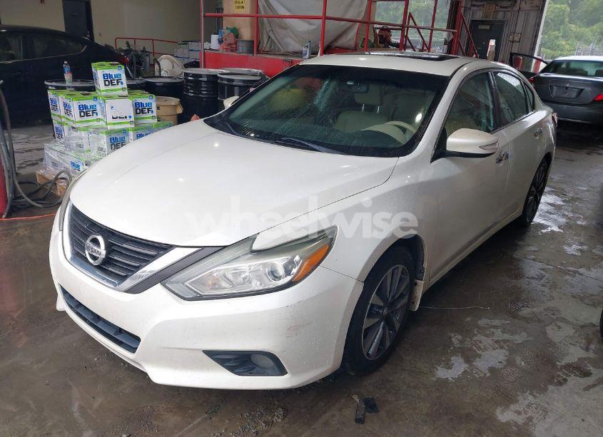 Photo 2 of 2016 Nissan Altima 2.5 SL (VIN 1N4AL3AP5GC166277)