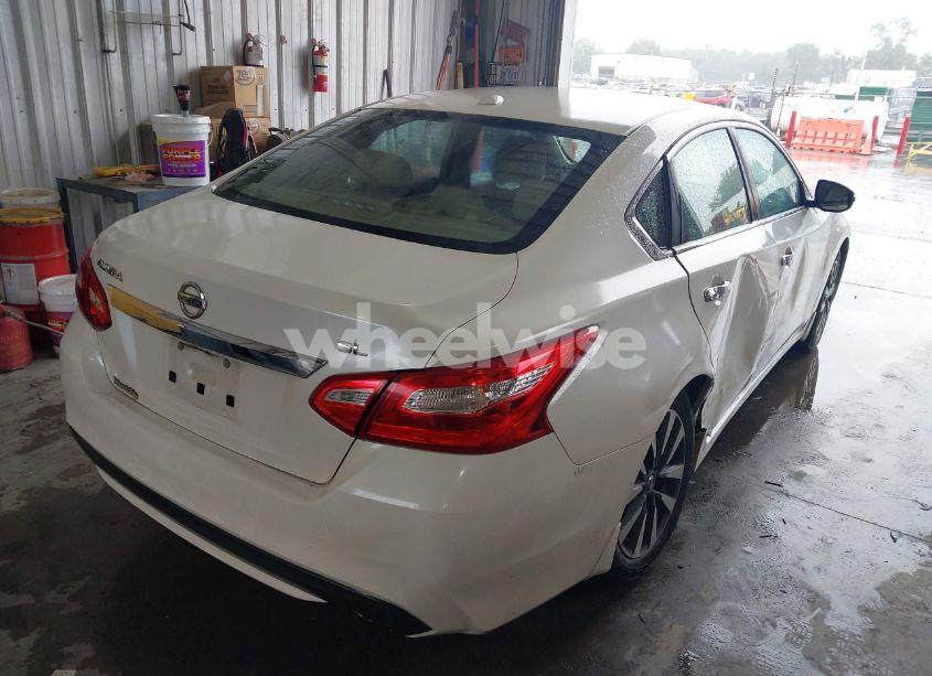 Photo 4 of 2016 Nissan Altima 2.5 SL (VIN 1N4AL3AP5GC166277)