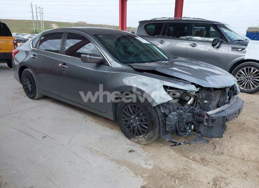 2016 Nissan Altima 2.5/2.5 S/2.5 SL/2.5 SR/2.5 SV (VIN 1N4AL3AP5GC167669) main photo