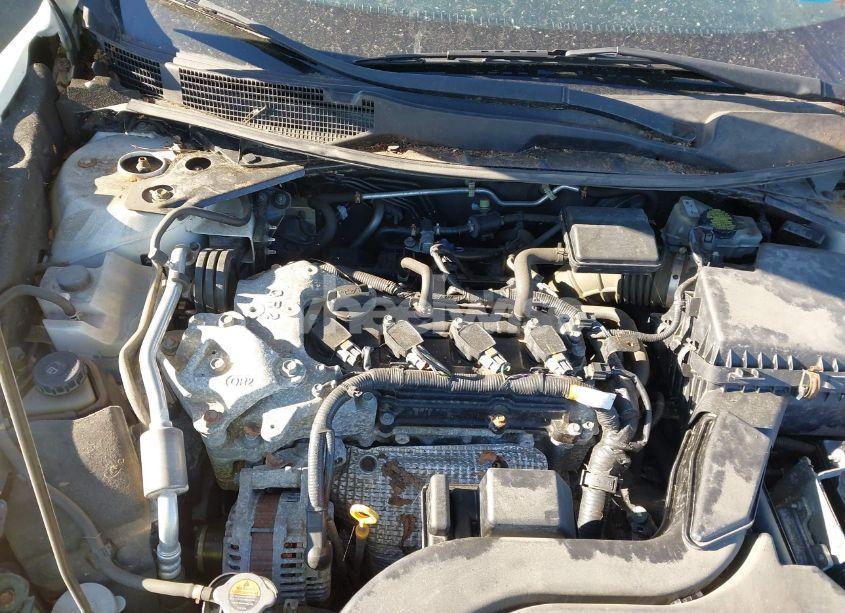 Photo 10 of 2016 Nissan Altima 2.5/2.5 S/2.5 SL/2.5 SR/2.5 SV (VIN 1N4AL3AP5GC167946)