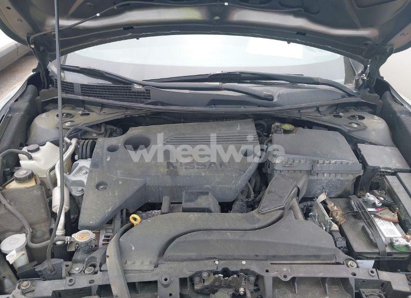 Photo 10 of 2016 Nissan Altima 2.5/2.5 S/2.5 SL/2.5 SR/2.5 SV (VIN 1N4AL3AP5GC169244)