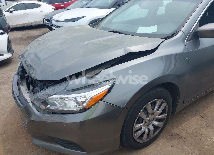 Photo 13 of 2016 Nissan Altima 2.5/2.5 S/2.5 SL/2.5 SR/2.5 SV (VIN 1N4AL3AP5GC169244)