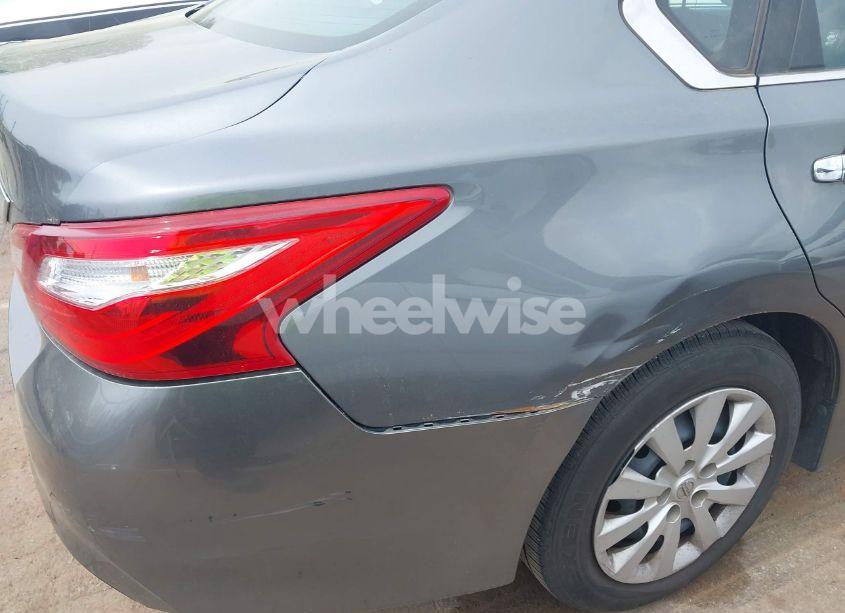 Photo 16 of 2016 Nissan Altima 2.5/2.5 S/2.5 SL/2.5 SR/2.5 SV (VIN 1N4AL3AP5GC169244)