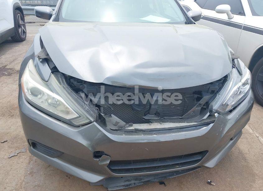 Photo 6 of 2016 Nissan Altima 2.5/2.5 S/2.5 SL/2.5 SR/2.5 SV (VIN 1N4AL3AP5GC169244)