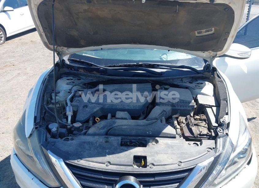 Photo 10 of 2016 Nissan Altima 2.5 SL (VIN 1N4AL3AP5GC184388)