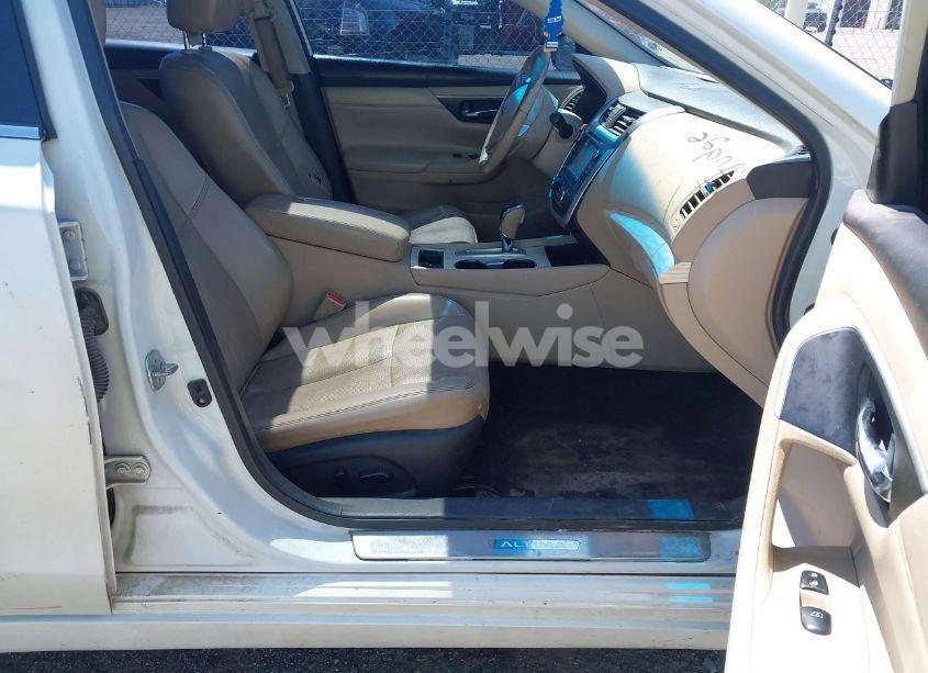 Photo 5 of 2016 Nissan Altima 2.5 SL (VIN 1N4AL3AP5GC184388)