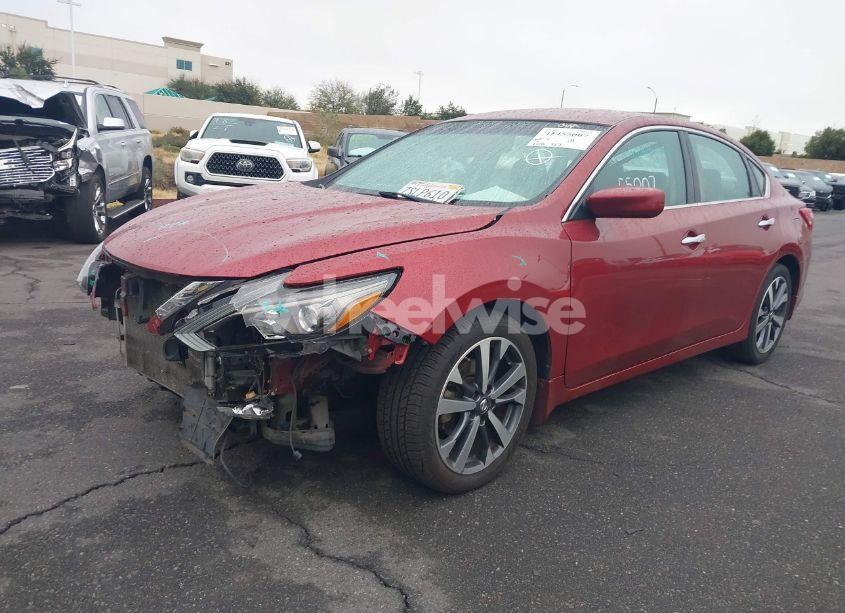 Photo 2 of 2016 Nissan Altima 2.5 SR (VIN 1N4AL3AP5GC194466)