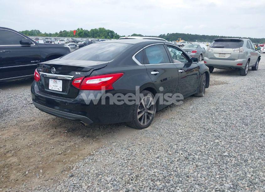 Photo 4 of 2016 Nissan Altima 2.5 SR (VIN 1N4AL3AP5GC200847)