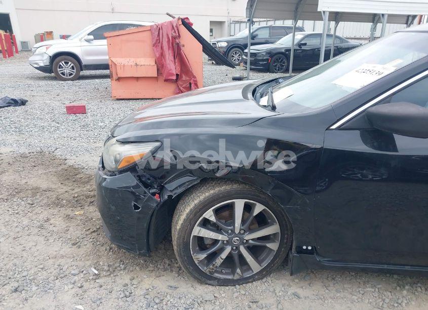 Photo 6 of 2016 Nissan Altima 2.5 SR (VIN 1N4AL3AP5GC200847)