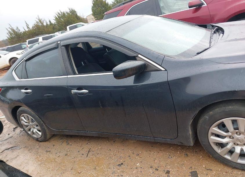 Photo 13 of 2016 Nissan Altima 2.5/2.5 S/2.5 SL/2.5 SR/2.5 SV (VIN 1N4AL3AP5GC208561)