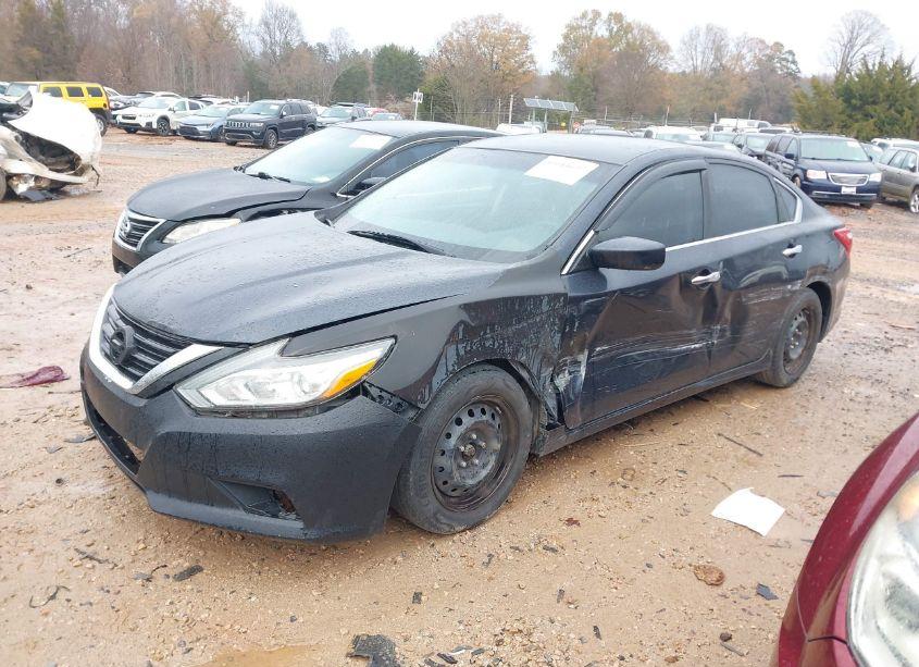 Photo 2 of 2016 Nissan Altima 2.5/2.5 S/2.5 SL/2.5 SR/2.5 SV (VIN 1N4AL3AP5GC208561)
