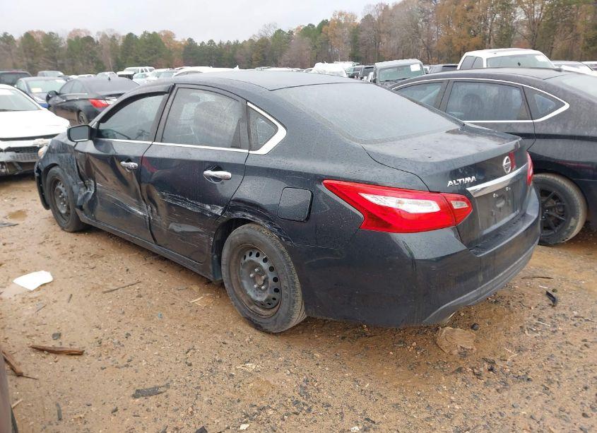 Photo 3 of 2016 Nissan Altima 2.5/2.5 S/2.5 SL/2.5 SR/2.5 SV (VIN 1N4AL3AP5GC208561)