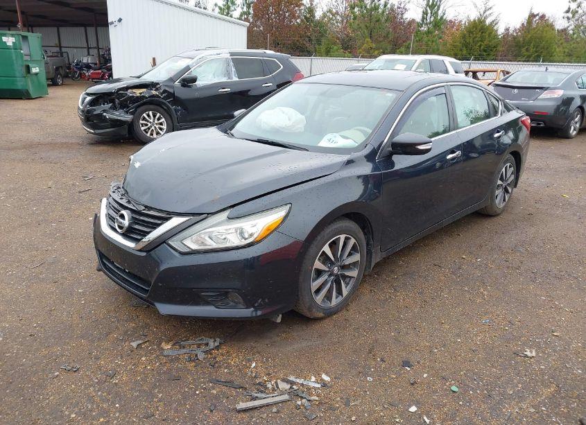 Photo 2 of 2016 Nissan Altima 2.5 SL (VIN 1N4AL3AP5GC208575)