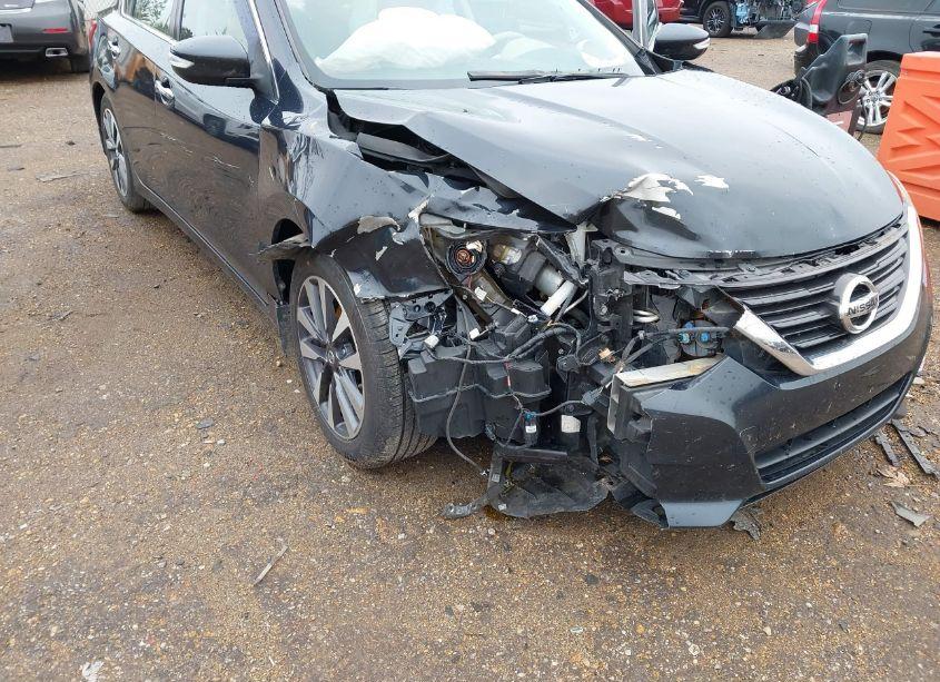 Photo 6 of 2016 Nissan Altima 2.5 SL (VIN 1N4AL3AP5GC208575)