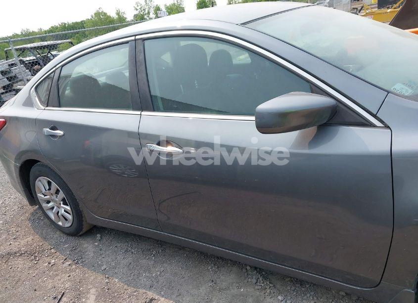 Photo 13 of 2016 Nissan Altima 2.5 S (VIN 1N4AL3AP5GC223755)