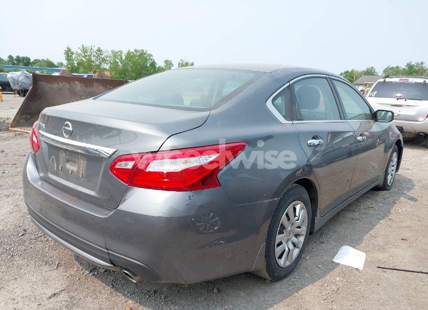 Photo 4 of 2016 Nissan Altima 2.5 S (VIN 1N4AL3AP5GC223755)