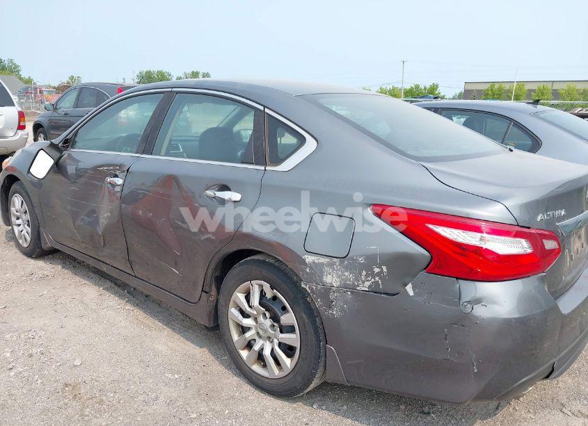 Photo 6 of 2016 Nissan Altima 2.5 S (VIN 1N4AL3AP5GC223755)