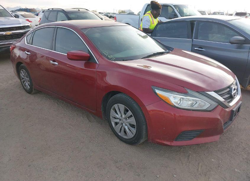 2016 Nissan Altima (VIN 1N4AL3AP5GC225800) main photo