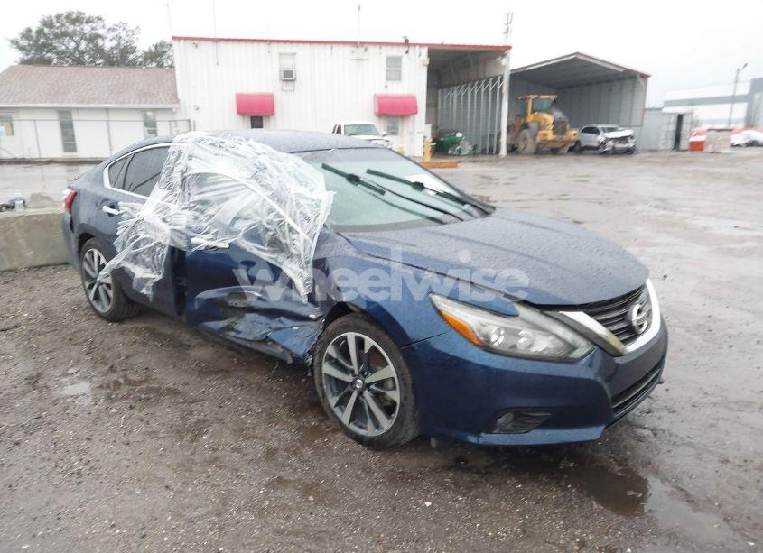 2016 Nissan Altima 2.5 SR (VIN 1N4AL3AP5GC229345) main photo