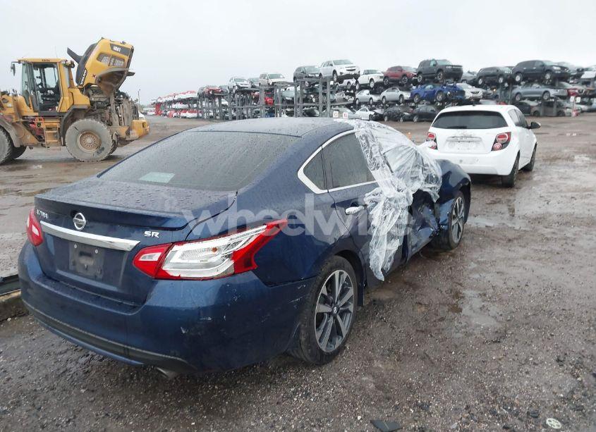 Photo 4 of 2016 Nissan Altima 2.5 SR (VIN 1N4AL3AP5GC229345)