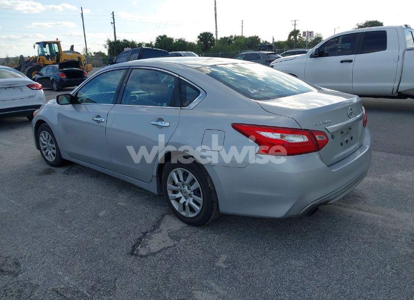 Photo 3 of 2016 Nissan Altima 2.5/2.5 S/2.5 SL/2.5 SR/2.5 SV (VIN 1N4AL3AP5GC234674)