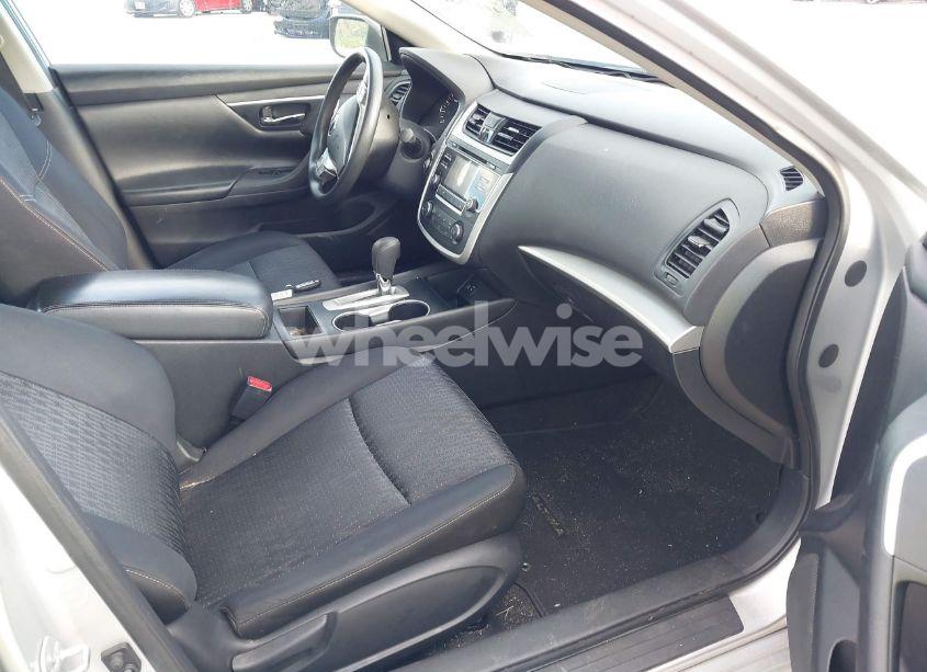 Photo 5 of 2016 Nissan Altima 2.5/2.5 S/2.5 SL/2.5 SR/2.5 SV (VIN 1N4AL3AP5GC234674)