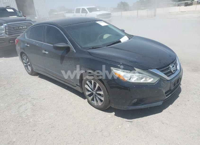 2016 Nissan Altima 2.5 SV (VIN 1N4AL3AP5GC245142) main photo