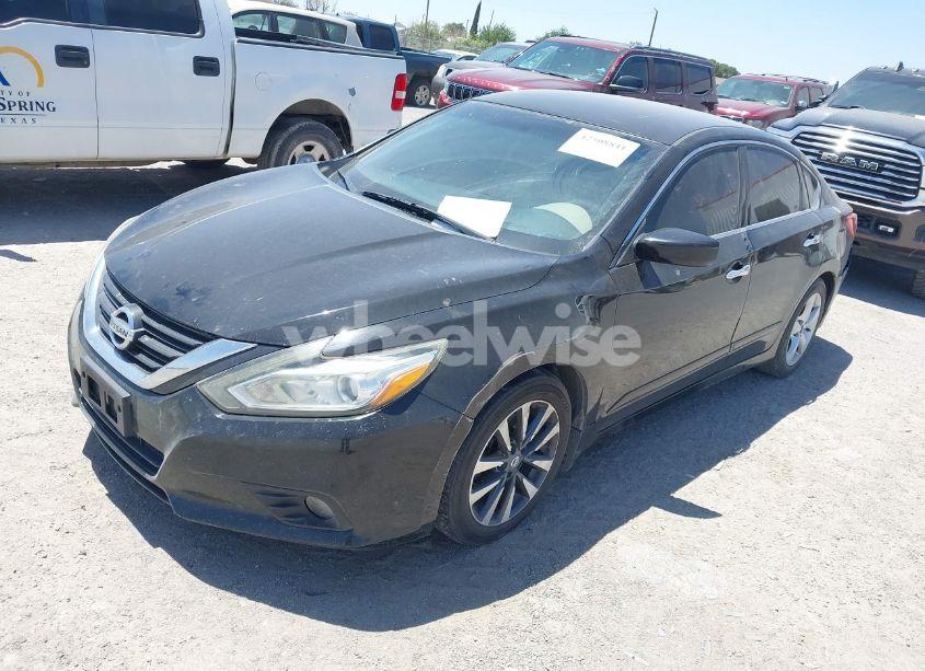 Photo 2 of 2016 Nissan Altima 2.5 SV (VIN 1N4AL3AP5GC245142)