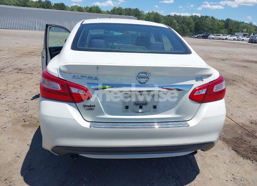 Photo 16 of 2016 Nissan Altima 2.5 SR (VIN 1N4AL3AP5GC252334)