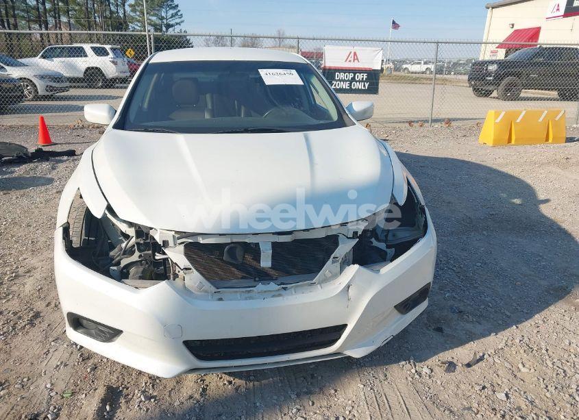 Photo 6 of 2016 Nissan Altima 2.5 SR (VIN 1N4AL3AP5GC262054)