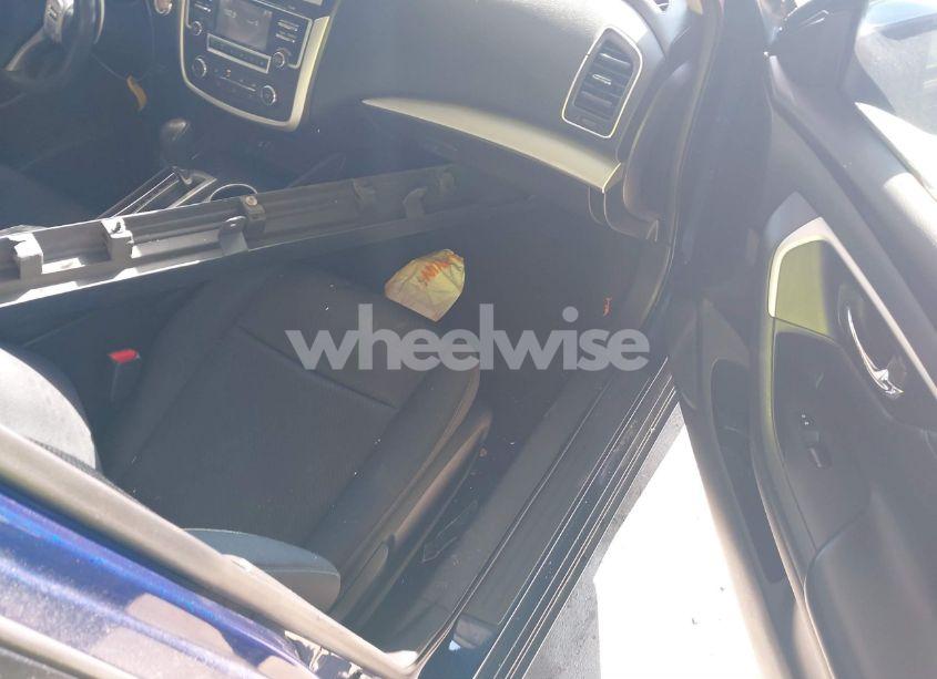 Photo 5 of 2016 Nissan Altima 2.5 SR (VIN 1N4AL3AP5GC280957)