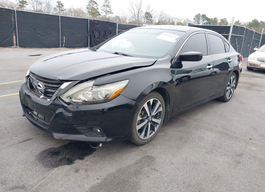 Photo 2 of 2016 Nissan Altima 2.5 SR (VIN 1N4AL3AP5GC290212)