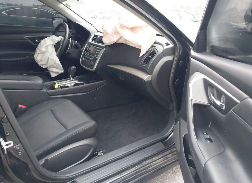 Photo 5 of 2016 Nissan Altima 2.5 SR (VIN 1N4AL3AP5GC290212)