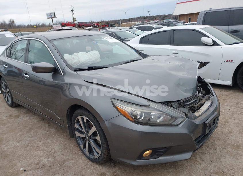 2016 Nissan Altima 2.5 SR (VIN 1N4AL3AP5GC290436) main photo