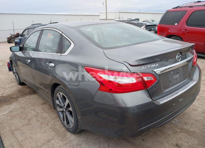 Photo 3 of 2016 Nissan Altima 2.5 SR (VIN 1N4AL3AP5GC290436)