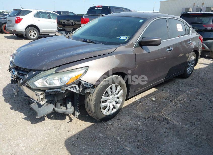 Photo 2 of 2016 Nissan Altima 2.5/2.5 S/2.5 SL/2.5 SR/2.5 SV (VIN 1N4AL3AP5GN304212)