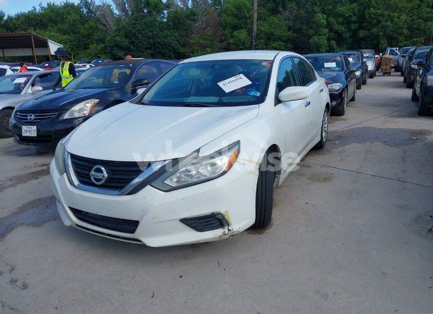 Photo 2 of 2016 Nissan Altima 2.5/2.5 S/2.5 SL/2.5 SR/2.5 SV (VIN 1N4AL3AP5GN305425)