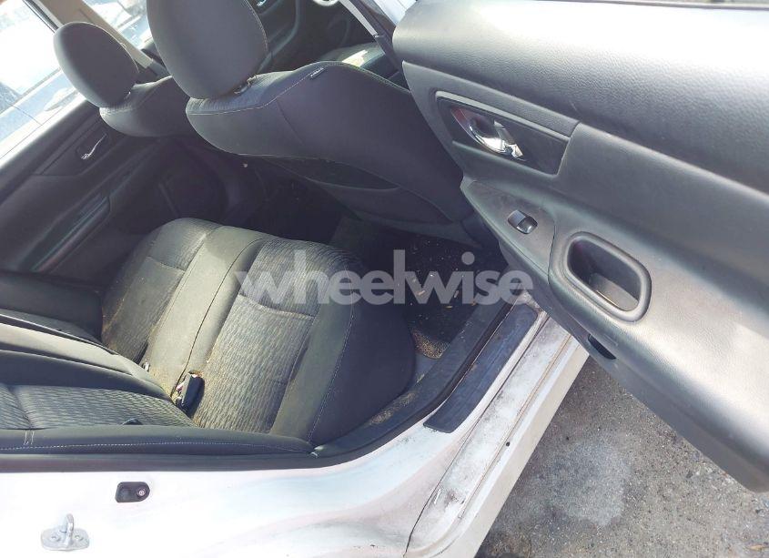 Photo 8 of 2016 Nissan Altima 2.5/2.5 S/2.5 SL/2.5 SR/2.5 SV (VIN 1N4AL3AP5GN305425)