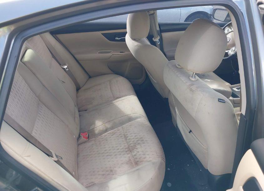Photo 8 of 2016 Nissan Altima 2.5/2.5 S/2.5 SL/2.5 SR/2.5 SV (VIN 1N4AL3AP5GN306882)