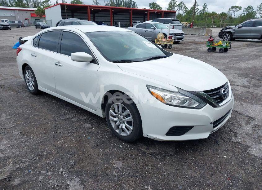 2016 Nissan Altima 2.5/2.5 S/2.5 SL/2.5 SR/2.5 SV (VIN 1N4AL3AP5GN309295) main photo