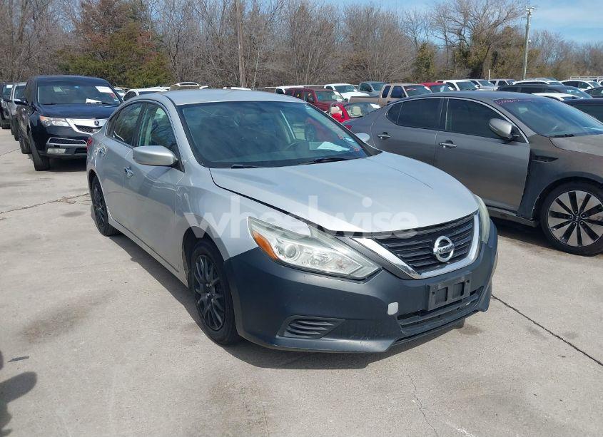 2016 Nissan Altima 2.5/2.5 S/2.5 SL/2.5 SR/2.5 SV (VIN 1N4AL3AP5GN315324) main photo