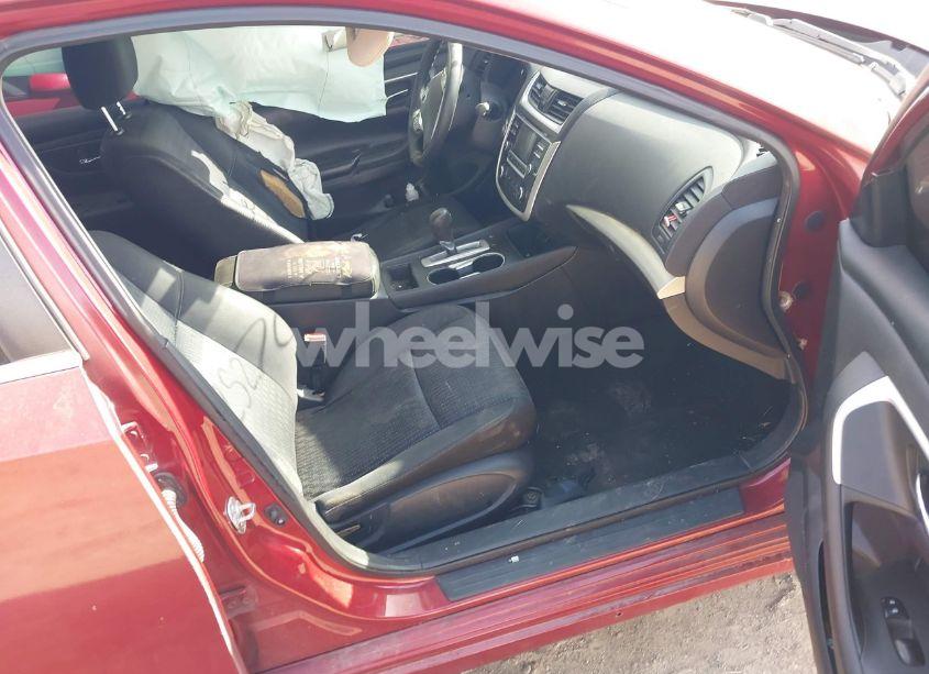 Photo 5 of 2016 Nissan Altima 2.5/2.5 S/2.5 SL/2.5 SR/2.5 SV (VIN 1N4AL3AP5GN326212)