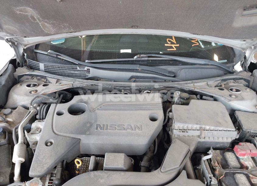 Photo 10 of 2016 Nissan Altima (VIN 1N4AL3AP5GN327697)