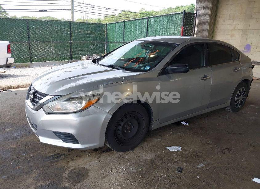 Photo 2 of 2016 Nissan Altima (VIN 1N4AL3AP5GN327697)