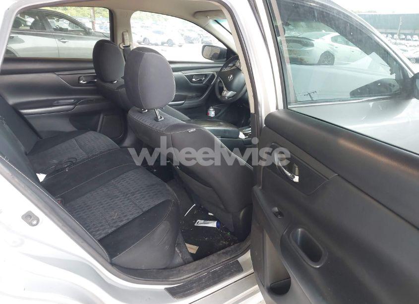 Photo 8 of 2016 Nissan Altima (VIN 1N4AL3AP5GN327697)